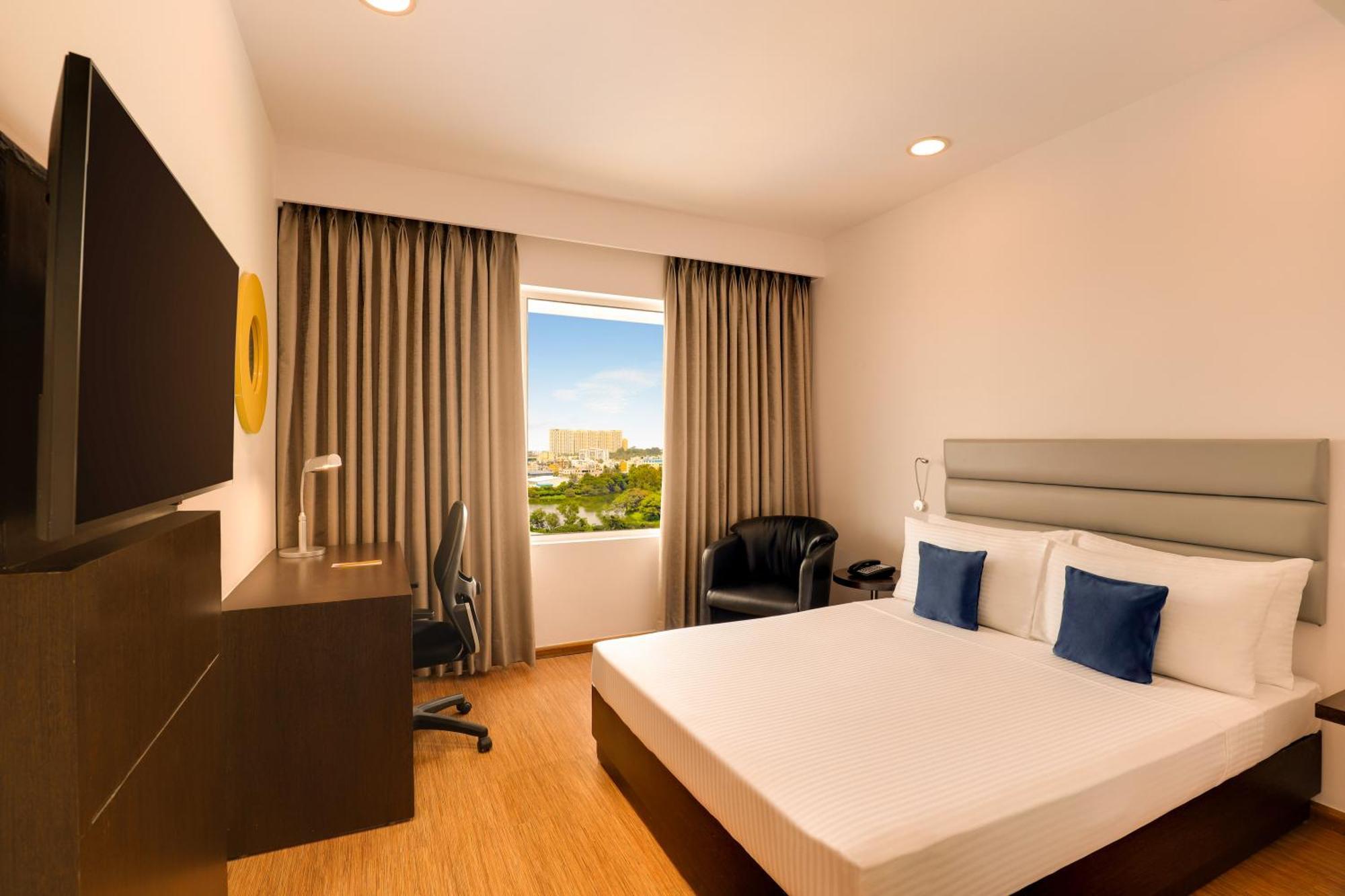 Keys Select By Lemon Tree Hotels, Hosur Road, Bengaluru Eksteriør bilde