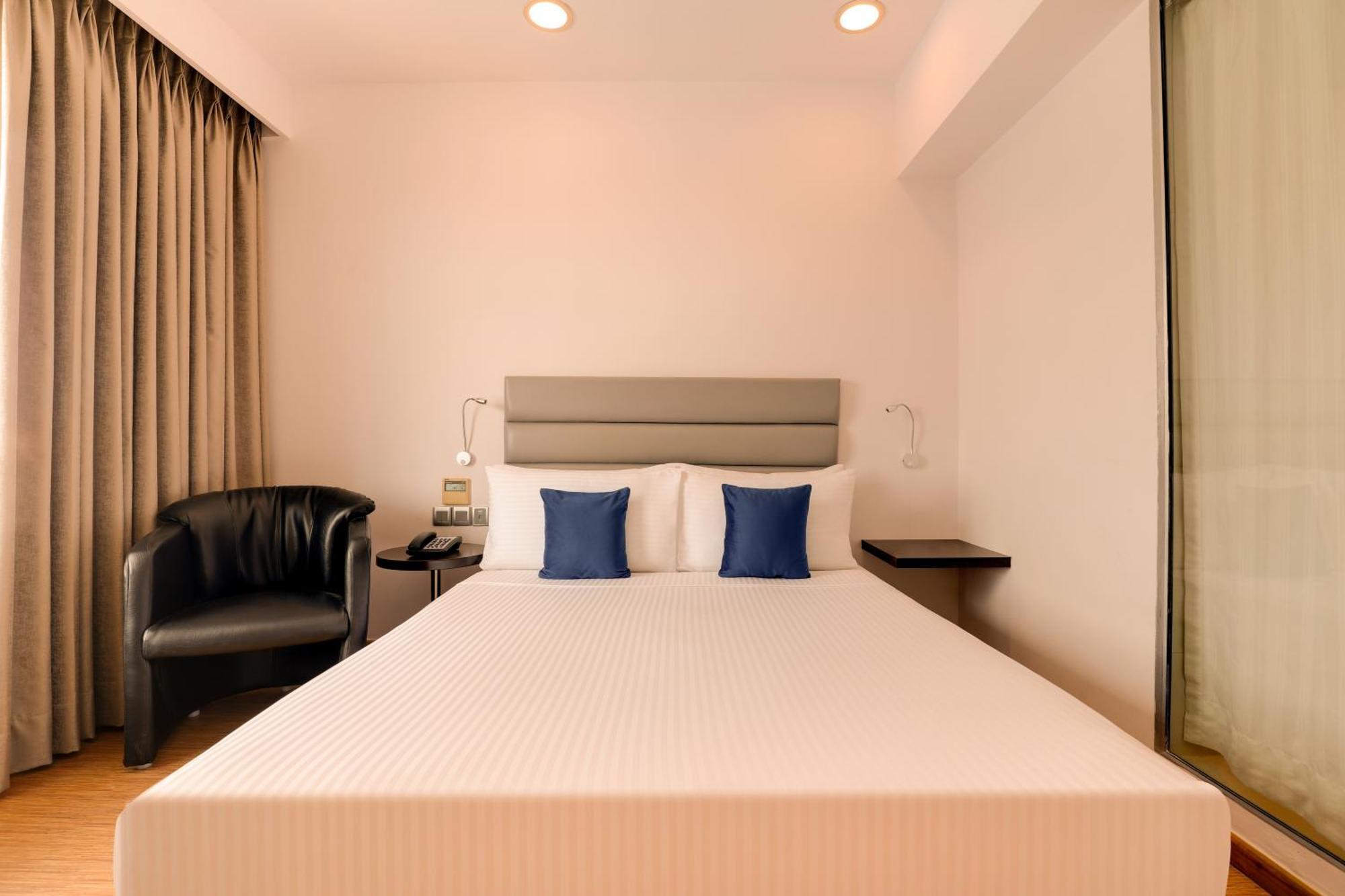 Keys Select By Lemon Tree Hotels, Hosur Road, Bengaluru Eksteriør bilde
