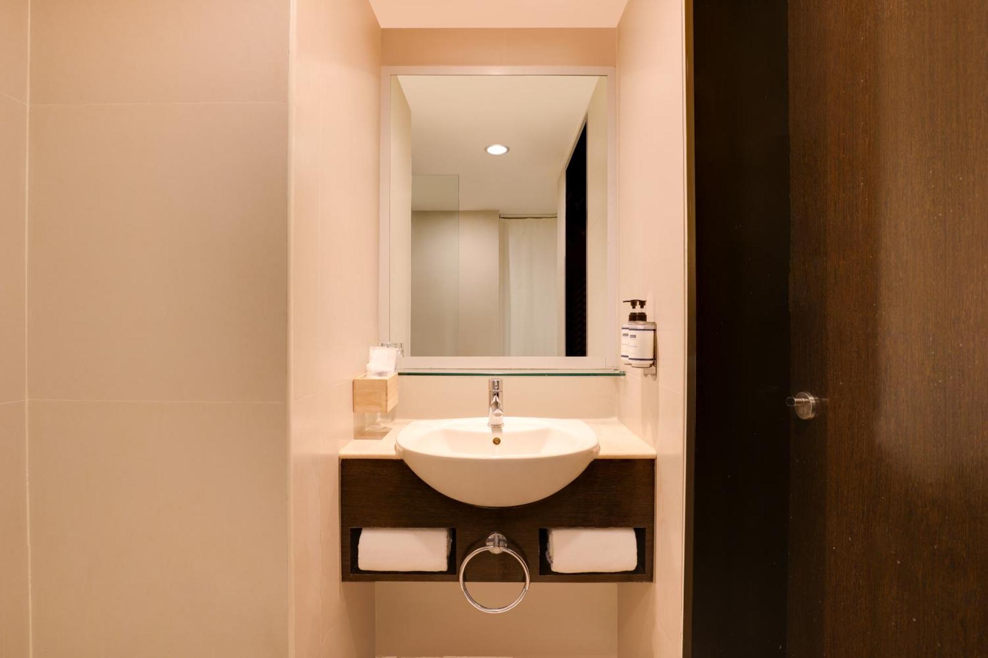 Keys Select By Lemon Tree Hotels, Hosur Road, Bengaluru Eksteriør bilde